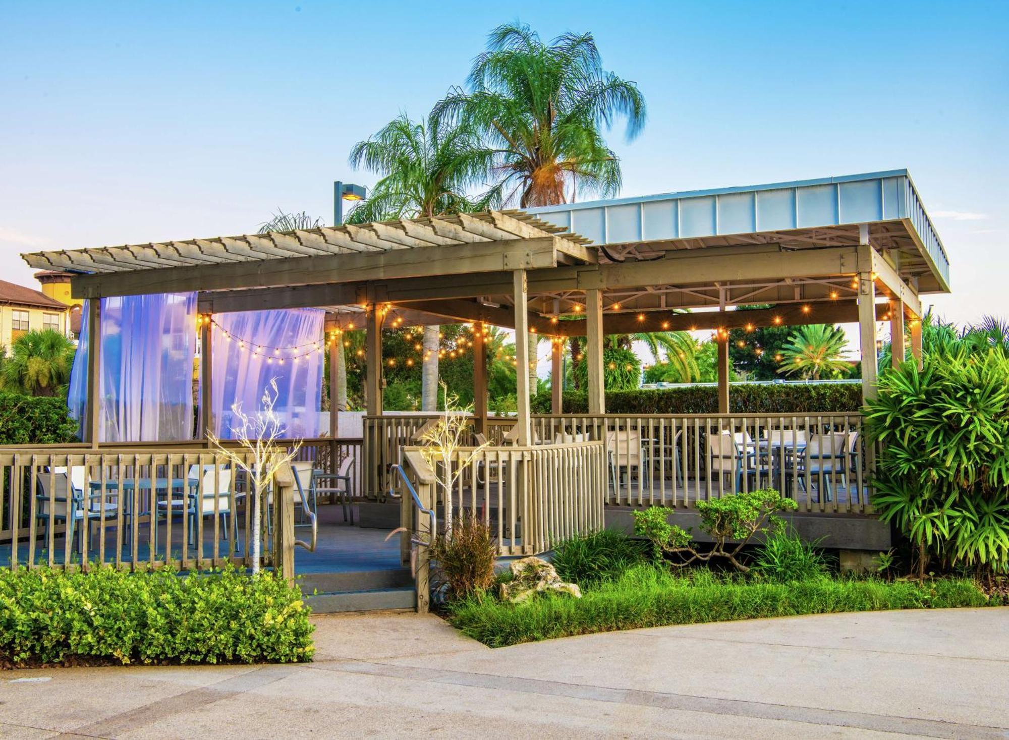 Hotel Hilton Airport Westshore 4*
